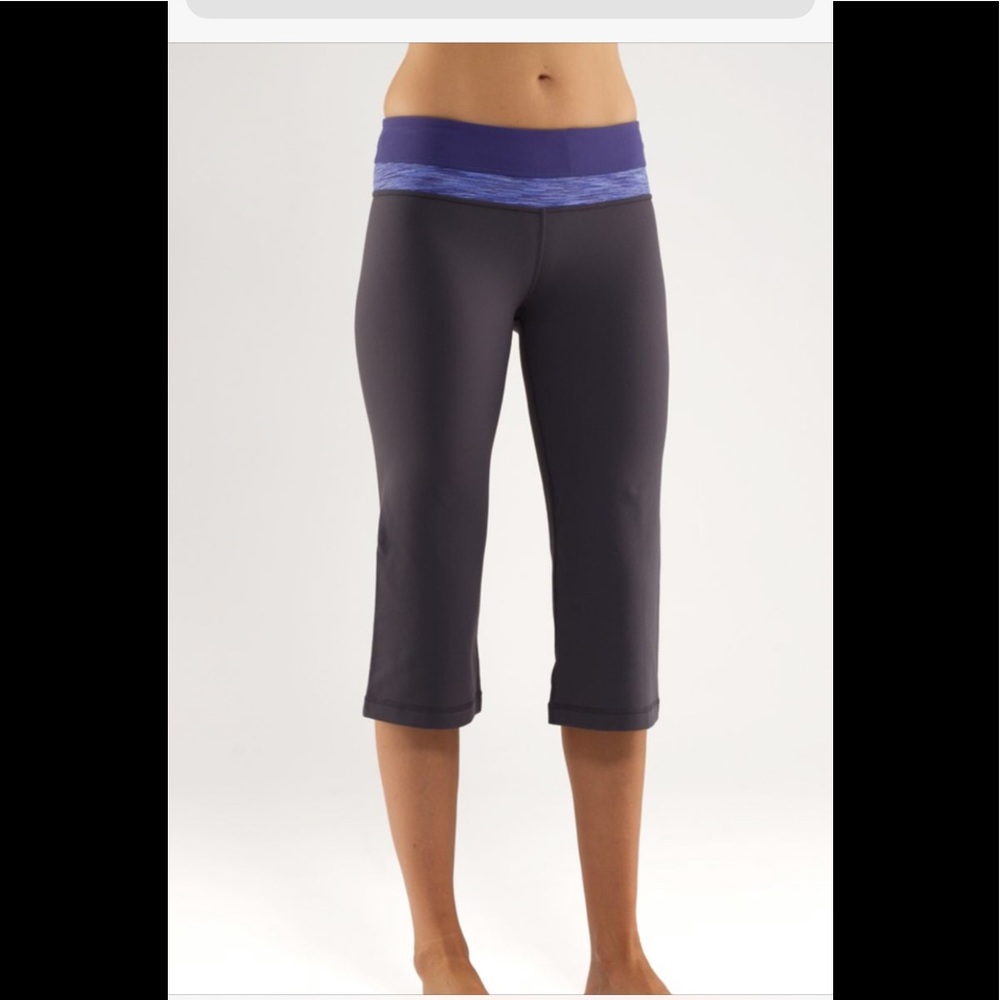 😎SALE😎lululemon Groove Crop